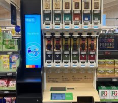 Evropské řetězce vycházejí vstříc požadavkům veřejnosti na ekologické nakupování: Aldi testuje v Británii bezobalové řešení české firmy 