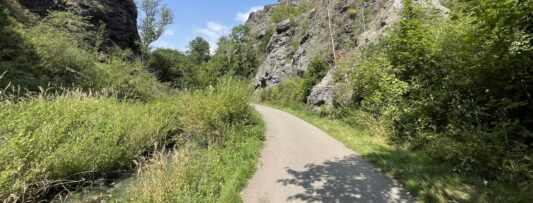 Exploring Divoká Šárka: Prague’s wild gorge of legends, cliffs, and hidden pools