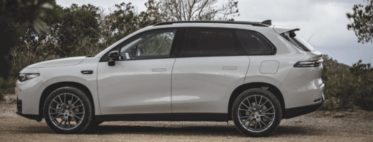 THE NEW GENERATION OF ELECTRIC HYBRID SUV-REEV IS IN THE CZECH REPUBLIC