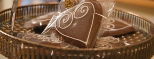 Spices, cocoa, and honey: the scent of Czech Christmas gingerbread