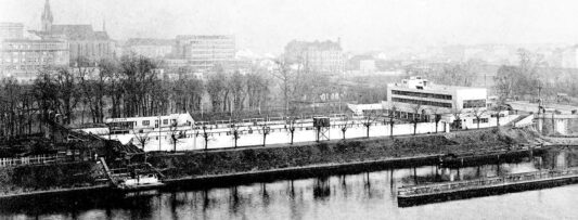 January 17, 1931: Prague hosts its first hockey game on artificial ice on Štvanice Island