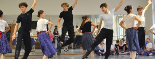 How to learn folk dancing like a pro