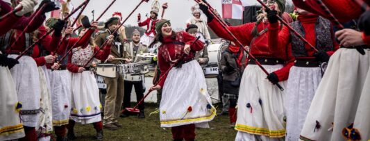 Carnival queen leads festive procession in Roztoky near Prague