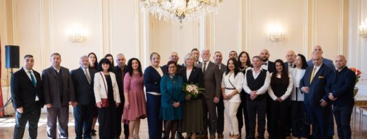The President of the Republic and the First Lady received the Roma community leaders