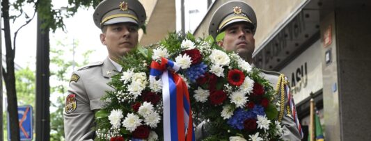 Trauma of betrayal we should learn from: Political leaders honor victims of 1968 invasion